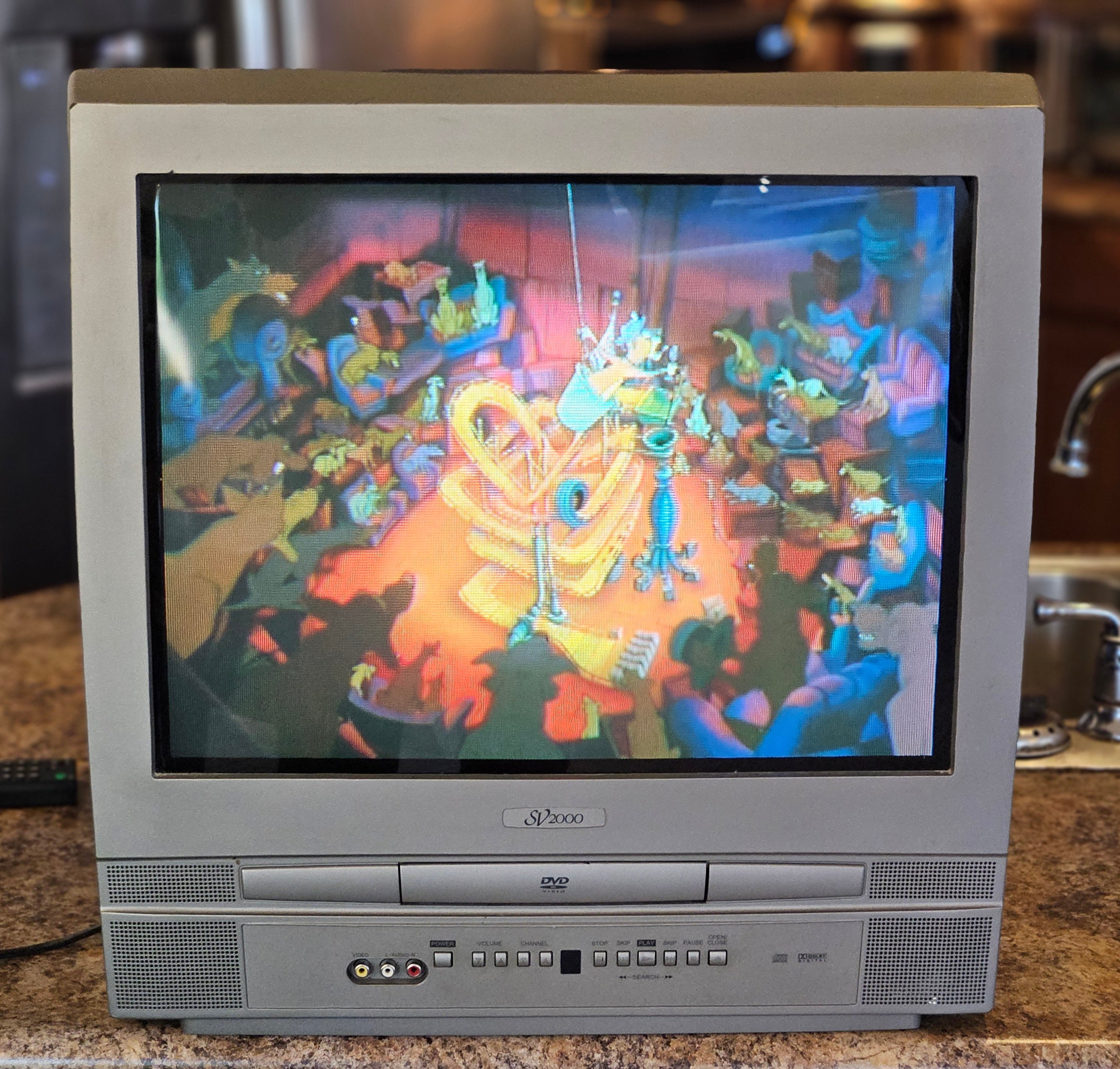 SV2000 WV20D5 20 Inch CRT DVD Combo Television