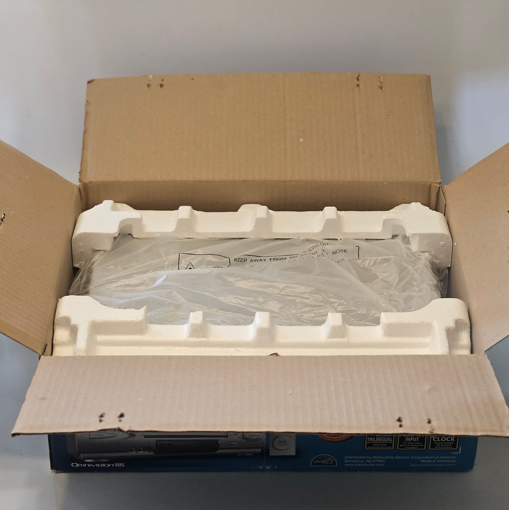 Panasonic PV-V4603S Omnivision 4 Head Hi-Fi VCR Vhs Player w/ Original Box